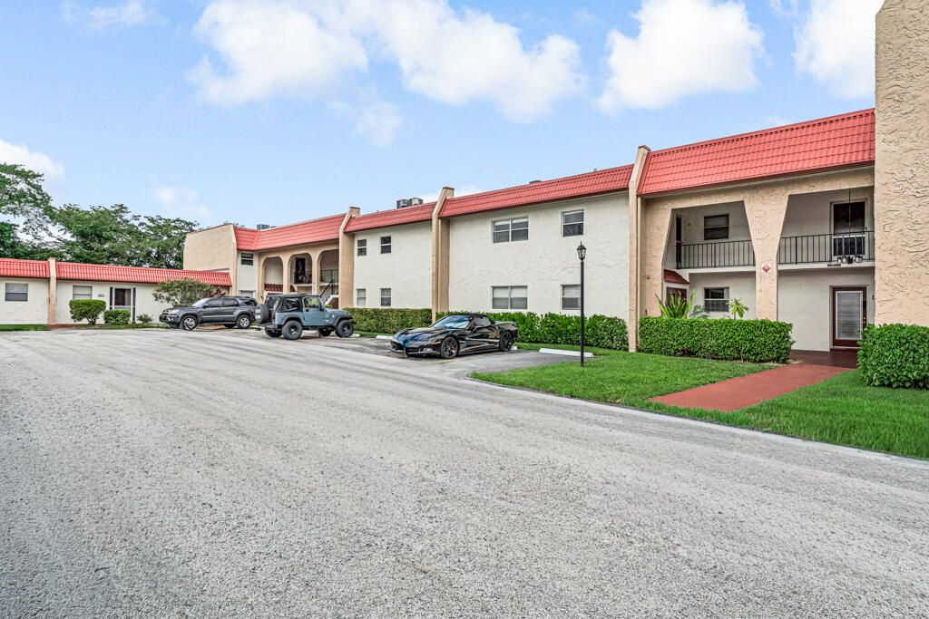 En Venta: $119,900 (2 camas, 2 baños, 888 Pies cuadrados)