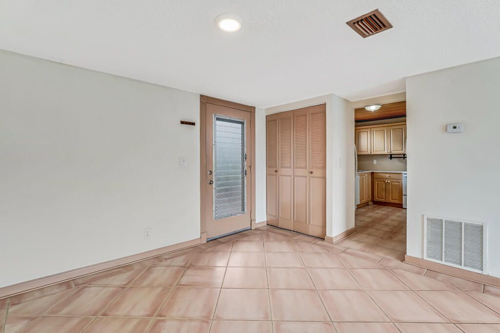 En Venta: $119,900 (2 camas, 2 baños, 888 Pies cuadrados)