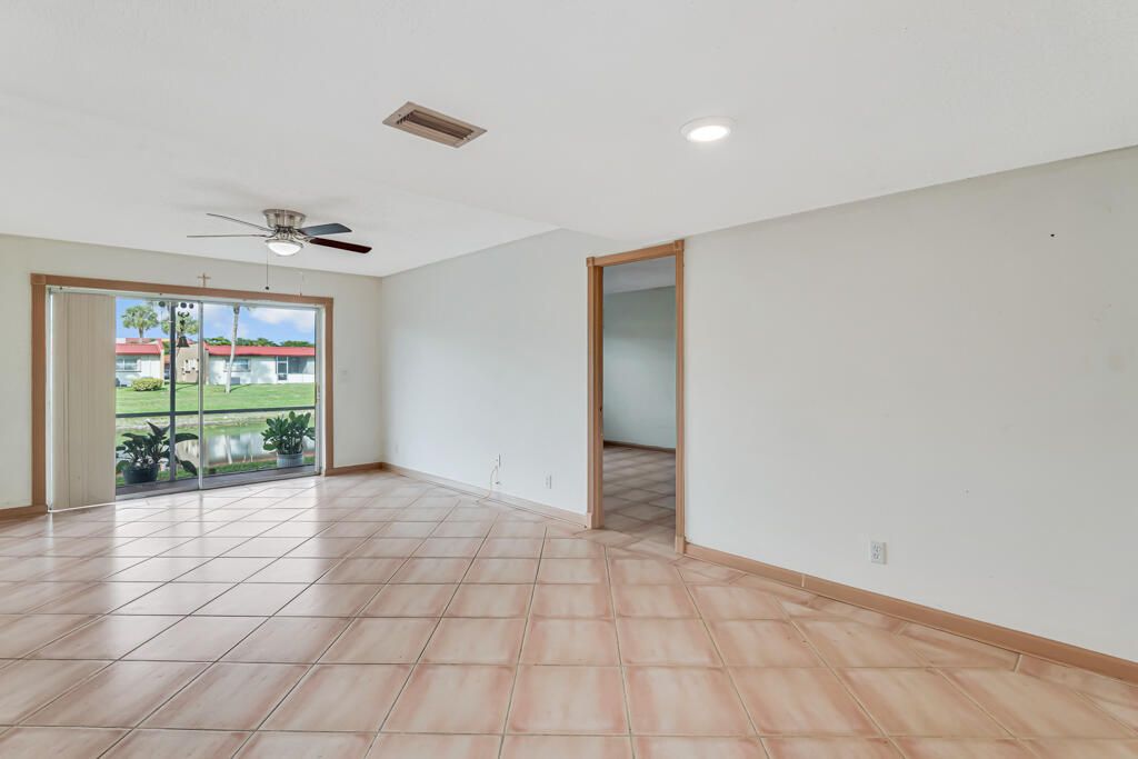 En Venta: $119,900 (2 camas, 2 baños, 888 Pies cuadrados)