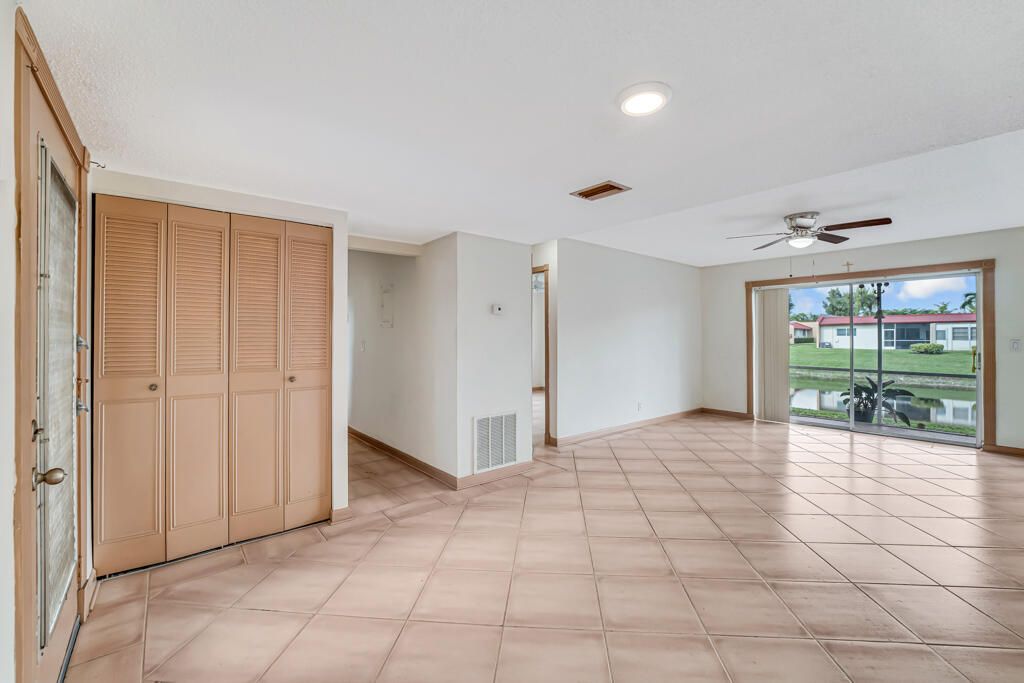 En Venta: $119,900 (2 camas, 2 baños, 888 Pies cuadrados)