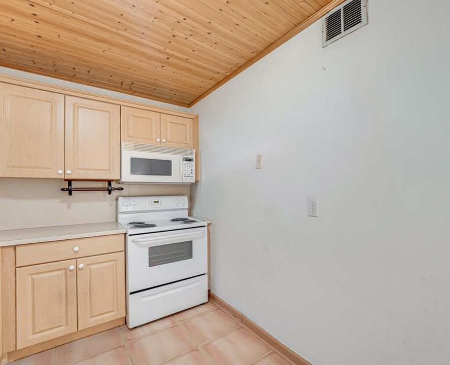 En Venta: $119,900 (2 camas, 2 baños, 888 Pies cuadrados)