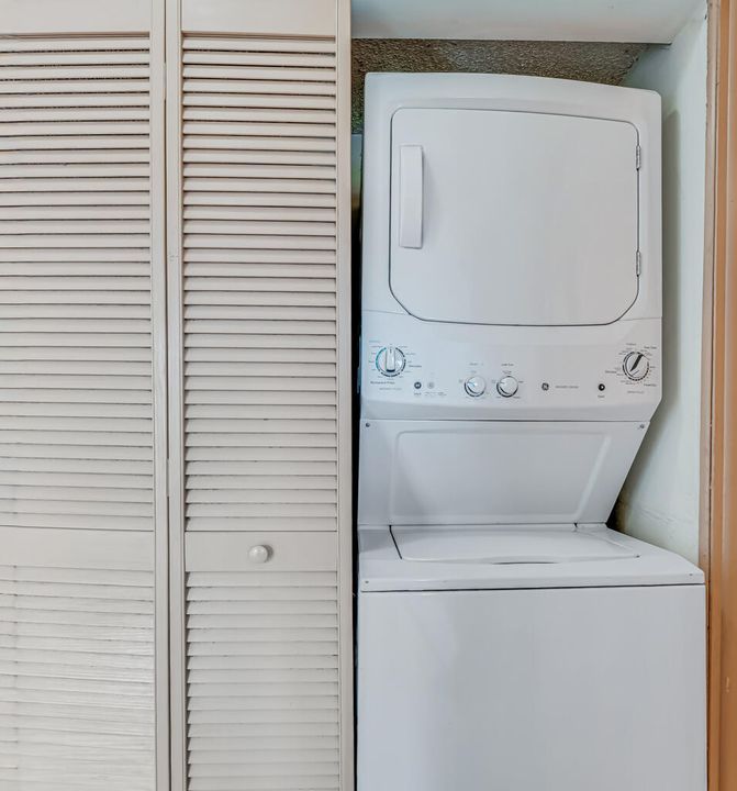 En Venta: $119,900 (2 camas, 2 baños, 888 Pies cuadrados)