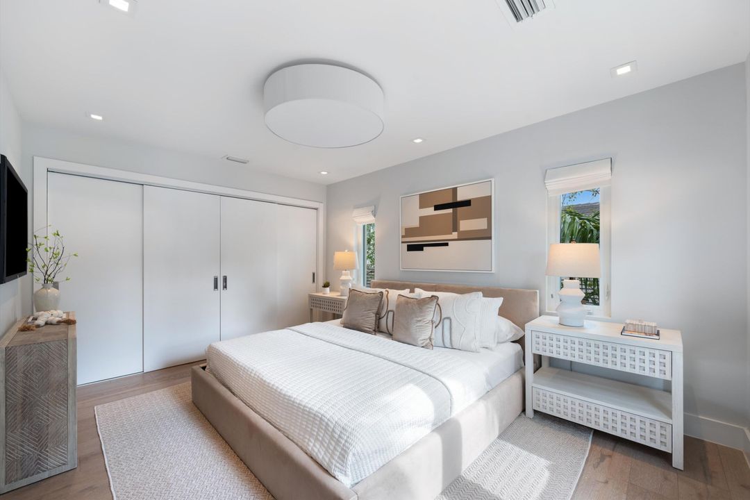 待售: $2,310,000 (4 贝兹, 3 浴室, 2202 平方英尺)