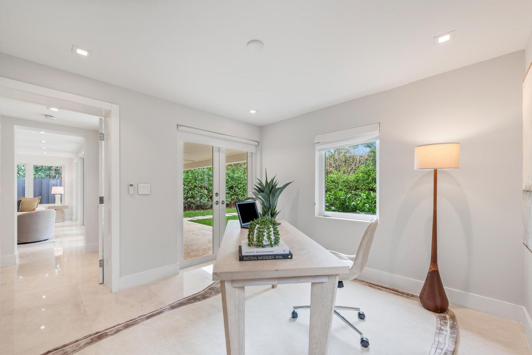 待售: $2,310,000 (4 贝兹, 3 浴室, 2202 平方英尺)