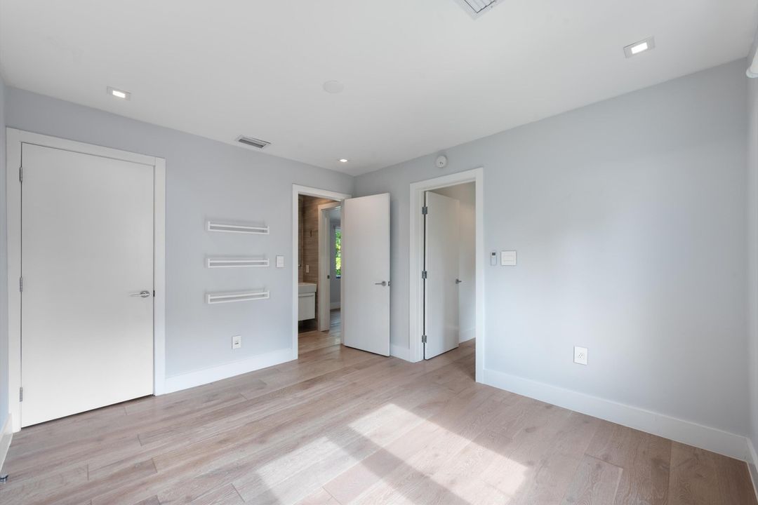 待售: $2,310,000 (4 贝兹, 3 浴室, 2202 平方英尺)