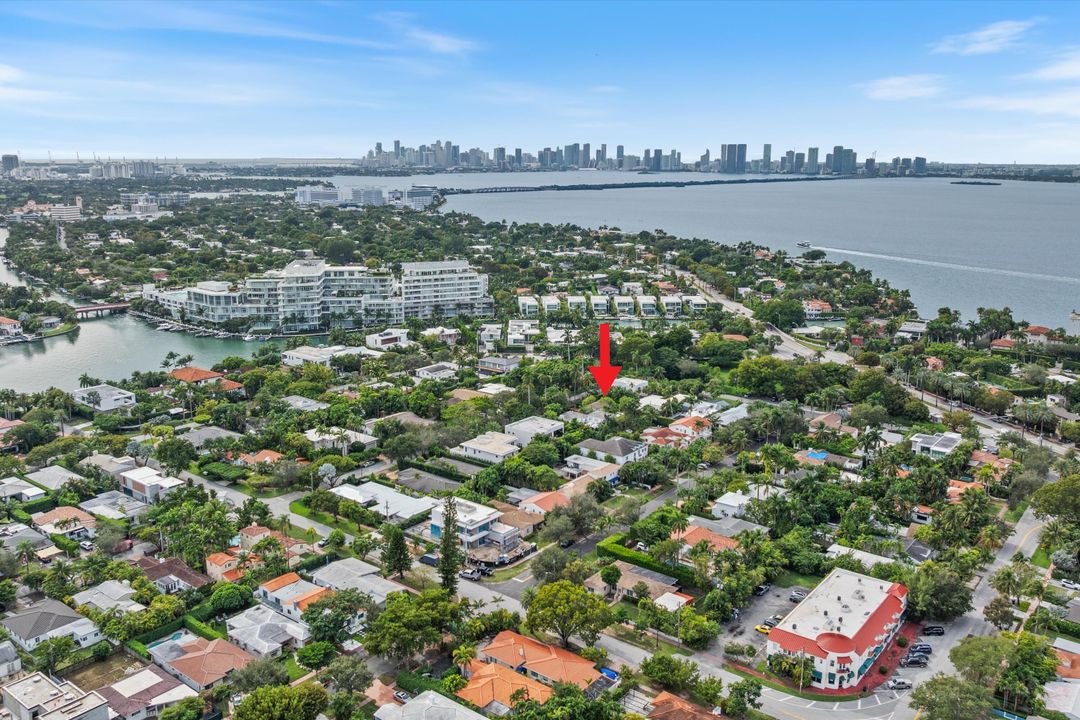 待售: $2,310,000 (4 贝兹, 3 浴室, 2202 平方英尺)