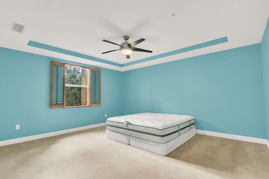 For Sale: $388,500 (3 beds, 3 baths, 1720 Square Feet)