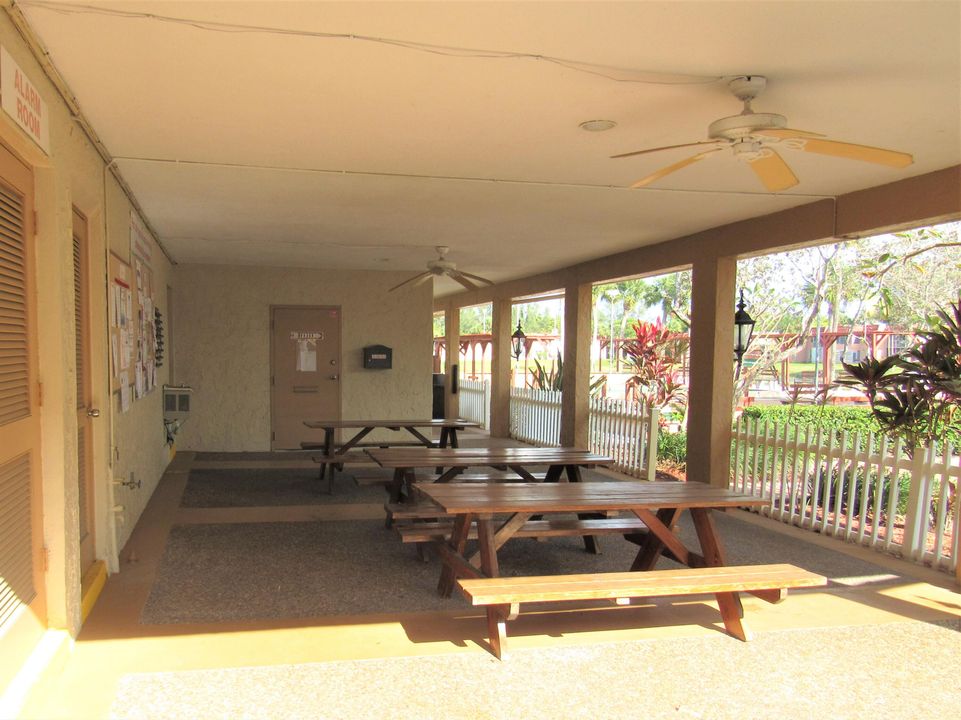 En Venta: $119,900 (2 camas, 2 baños, 888 Pies cuadrados)