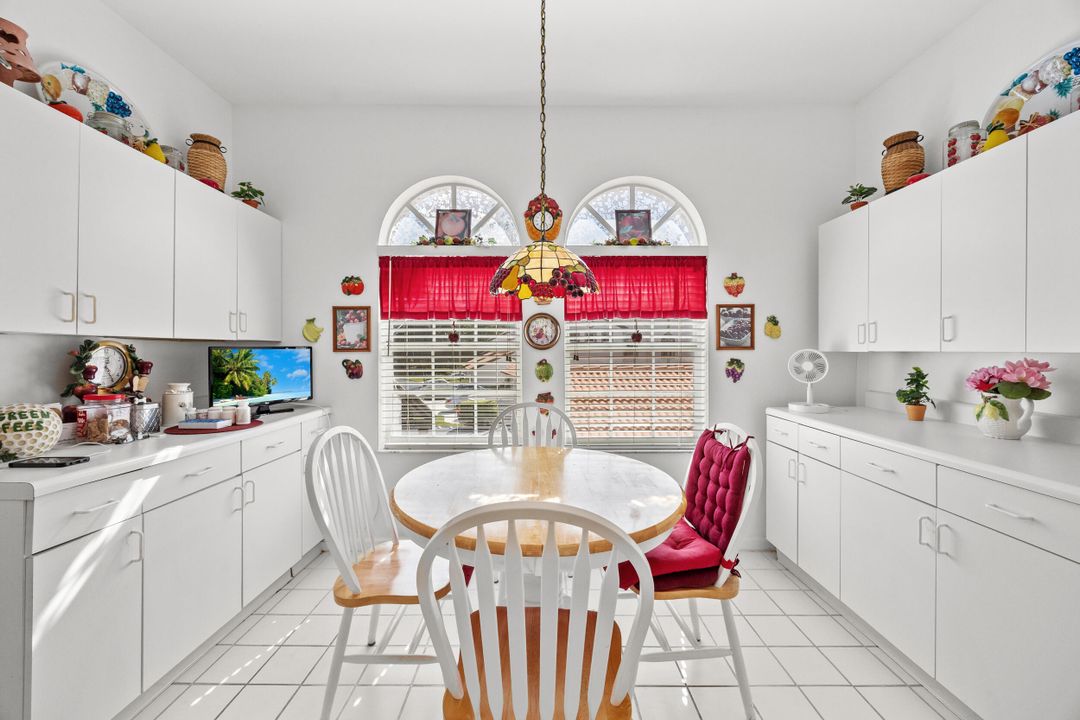 待售: $309,999 (2 贝兹, 2 浴室, 1662 平方英尺)