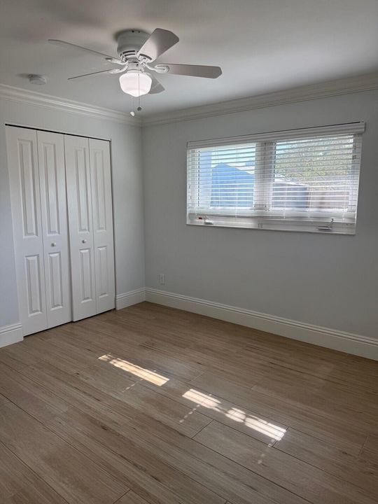 出租: $4,800 (3 贝兹, 3 浴室, 1564 平方英尺)