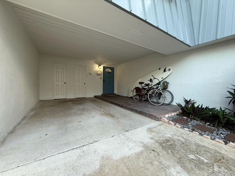 For Rent: $5,500 (3 beds, 2 baths, 1624 Square Feet)