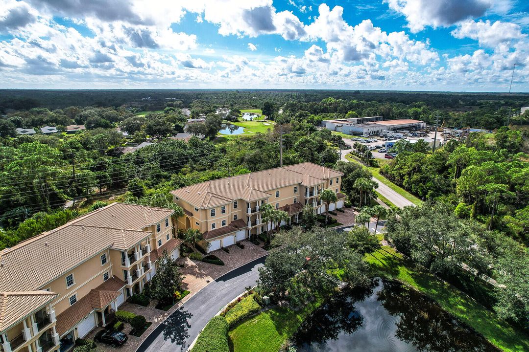 For Sale: $388,500 (3 beds, 3 baths, 1720 Square Feet)