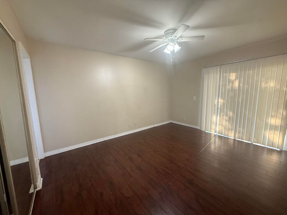 For Sale: $395,000 (3 beds, 2 baths, 1193 Square Feet)