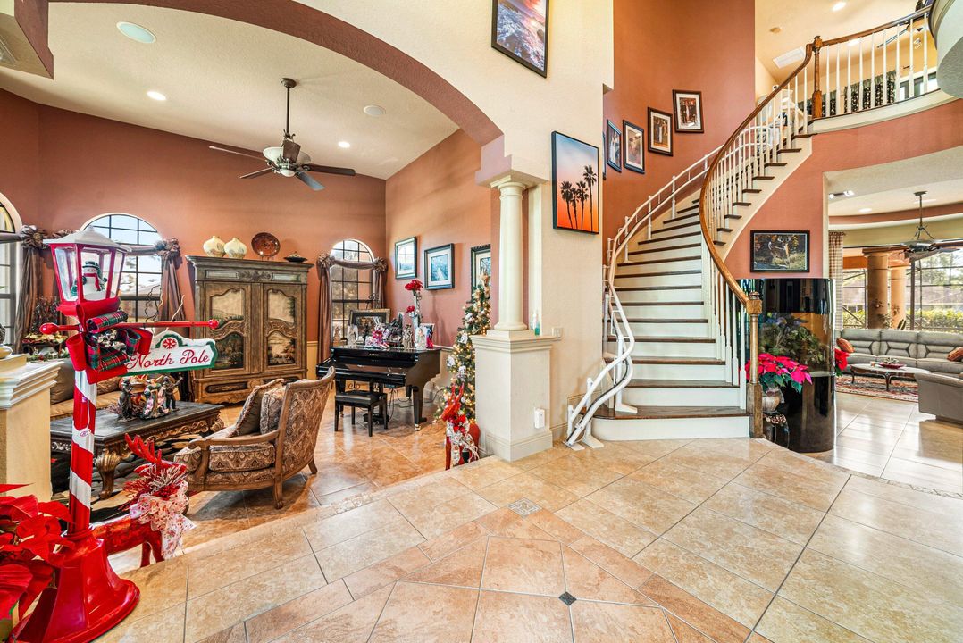 For Sale: $1,999,000 (5 beds, 5 baths, 5581 Square Feet)