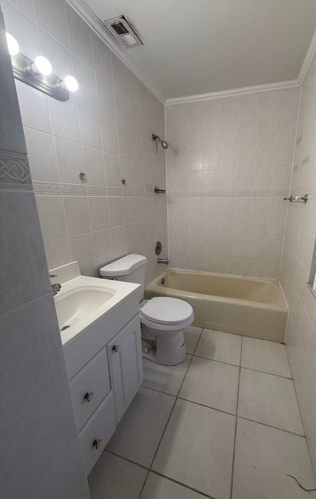 For Sale: $395,000 (3 beds, 2 baths, 1193 Square Feet)