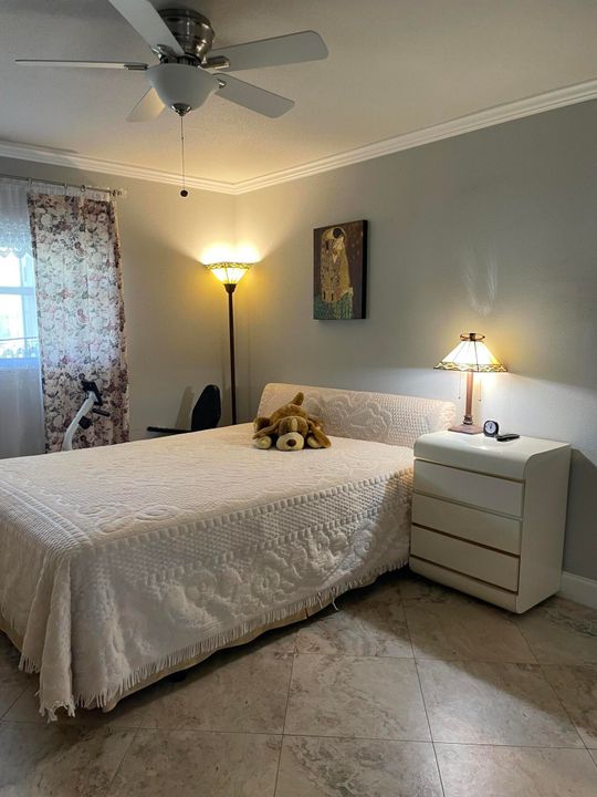 En Renta: $1,600 (2 camas, 2 baños, 880 Pies cuadrados)