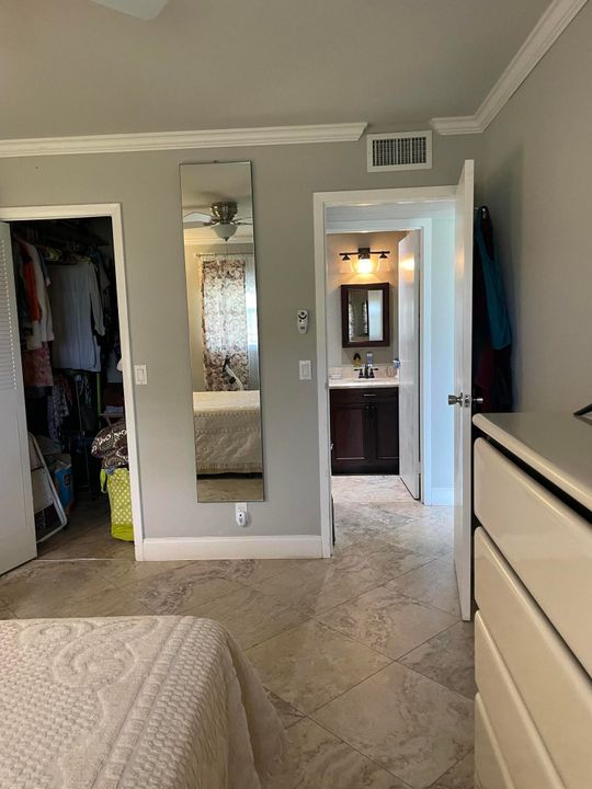 En Renta: $1,600 (2 camas, 2 baños, 880 Pies cuadrados)