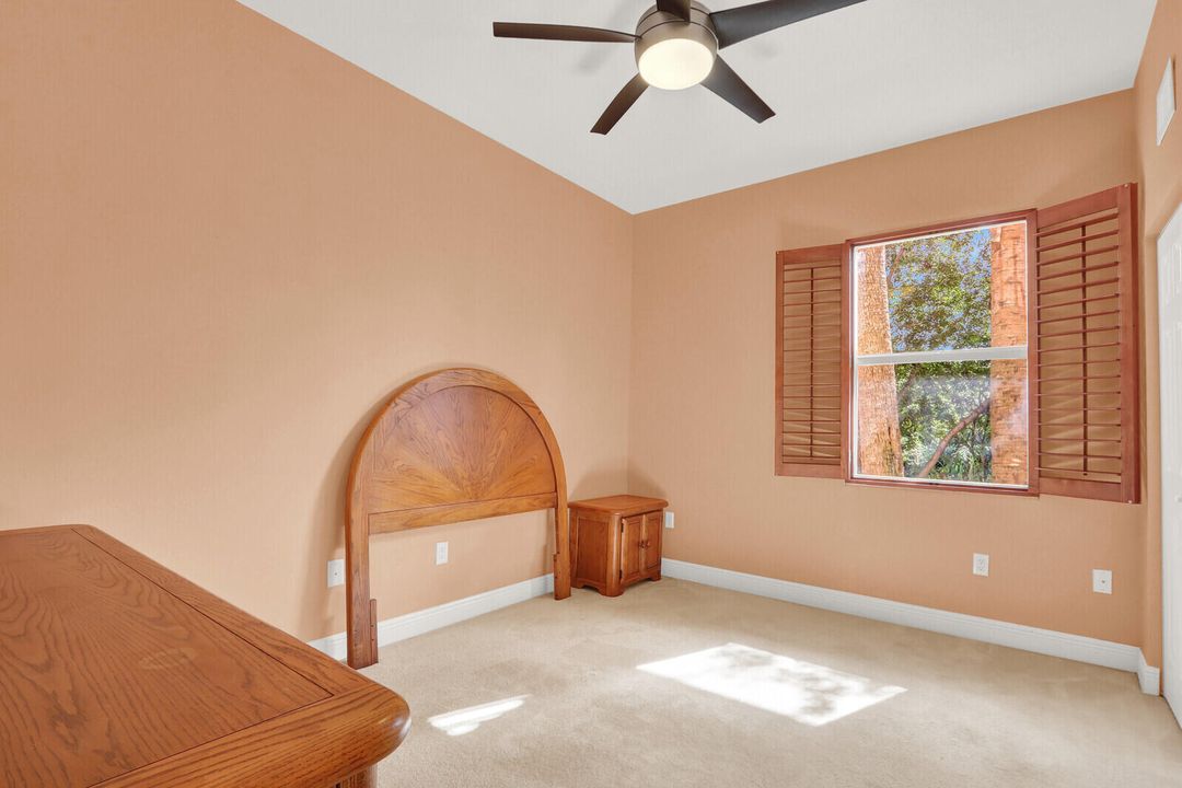 For Rent: $2,900 (3 beds, 3 baths, 1720 Square Feet)