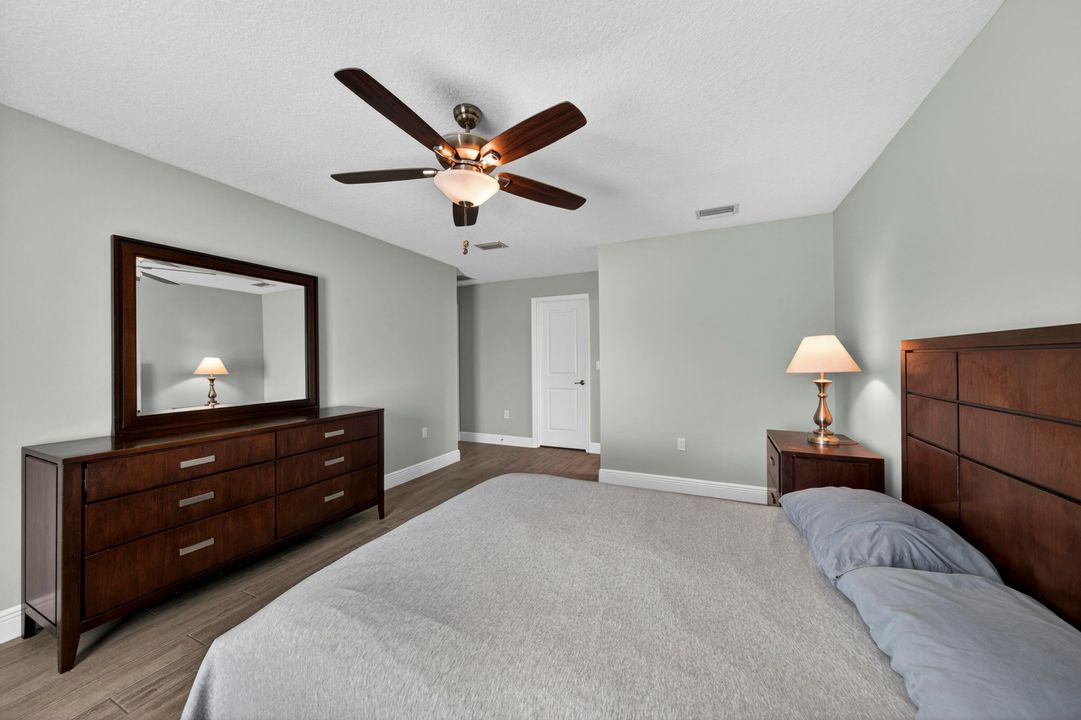 待售: $631,000 (3 贝兹, 2 浴室, 1438 平方英尺)