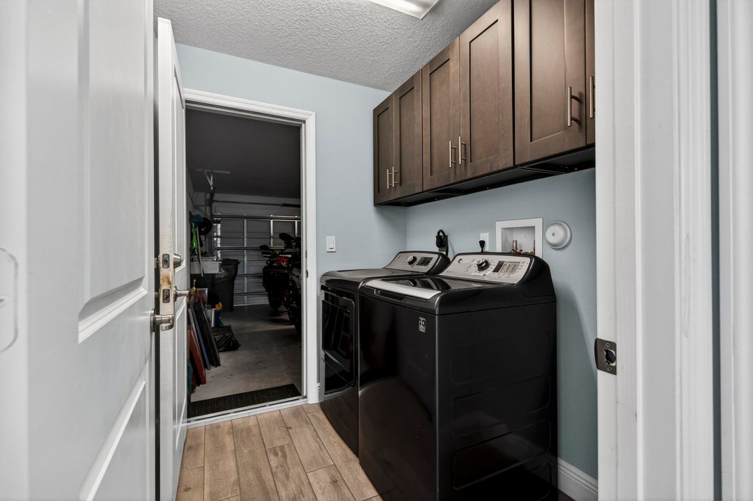 待售: $631,000 (3 贝兹, 2 浴室, 1438 平方英尺)