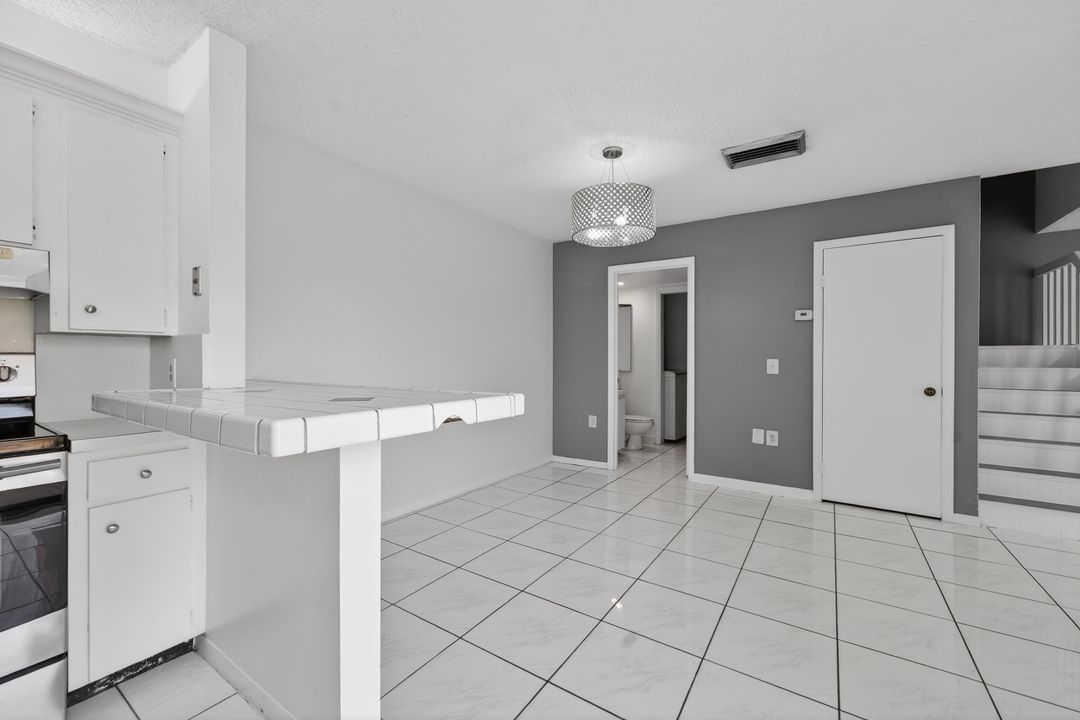 En Venta: $315,000 (2 camas, 2 baños, 1184 Pies cuadrados)