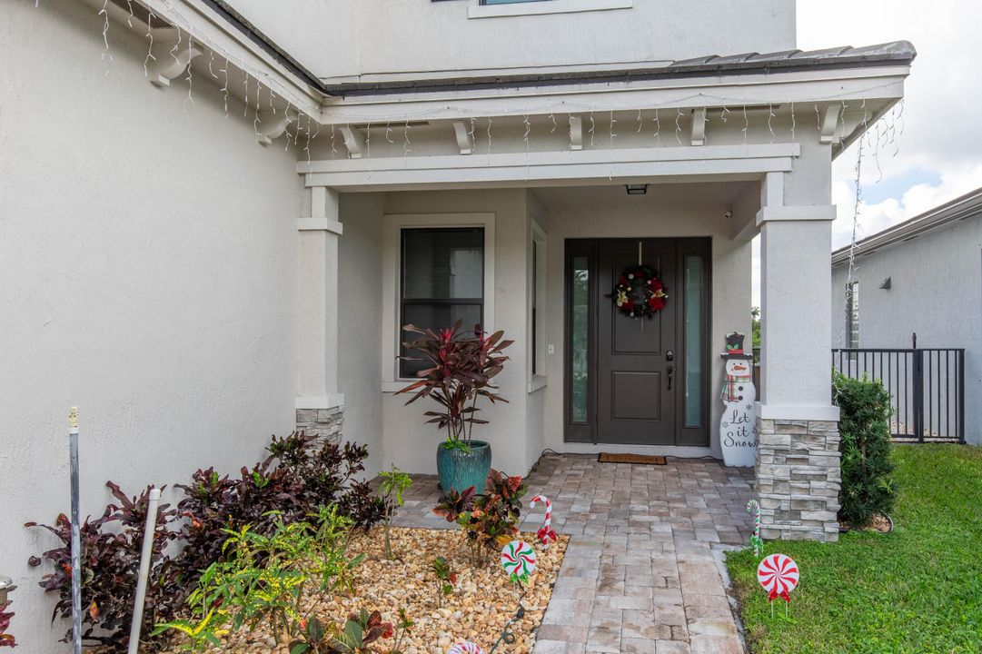 For Rent: $5,500 (4 beds, 3 baths, 2705 Square Feet)