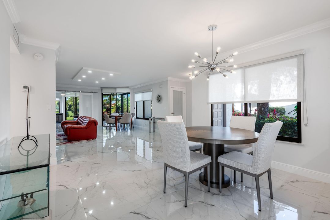 For Sale: $549,000 (2 beds, 2 baths, 1705 Square Feet)