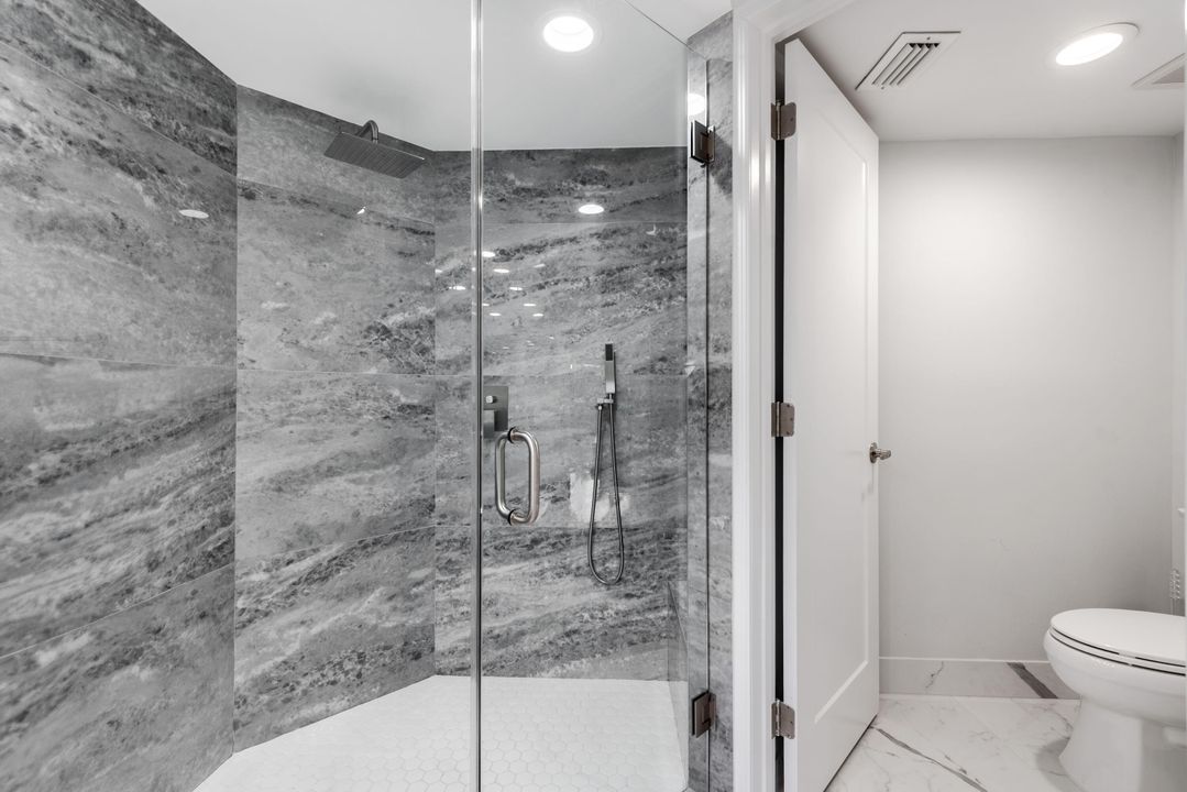 For Sale: $549,000 (2 beds, 2 baths, 1705 Square Feet)