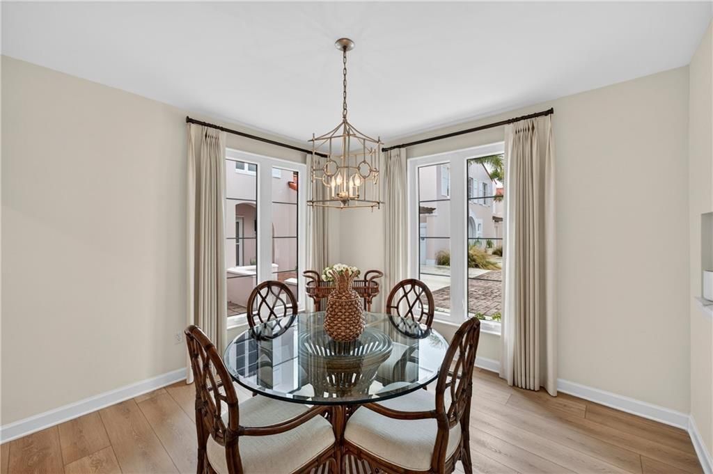 For Sale: $500,000 (2 beds, 2 baths, 1471 Square Feet)