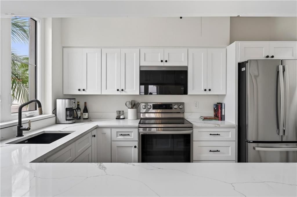 For Sale: $500,000 (2 beds, 2 baths, 1471 Square Feet)