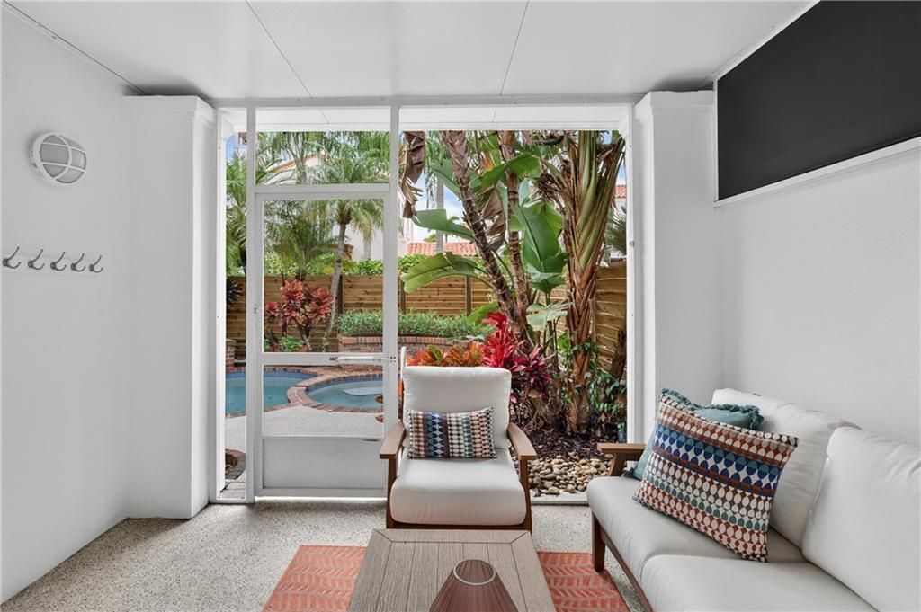 For Sale: $500,000 (2 beds, 2 baths, 1471 Square Feet)