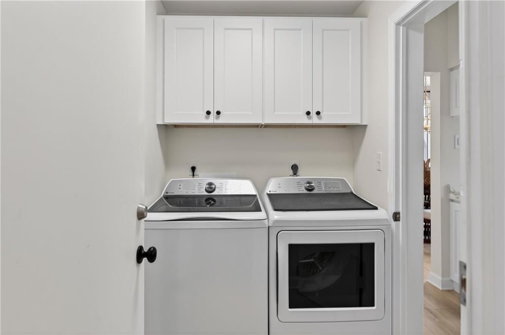 For Sale: $500,000 (2 beds, 2 baths, 1471 Square Feet)