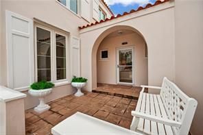 For Sale: $500,000 (2 beds, 2 baths, 1471 Square Feet)