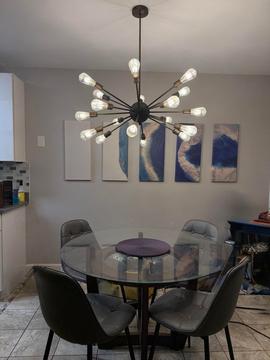 出租: $1,900 (1 贝兹, 1 浴室, 608 平方英尺)