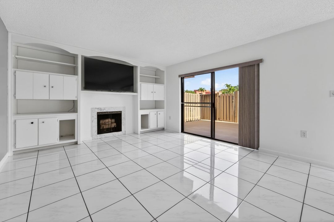 En Venta: $315,000 (2 camas, 2 baños, 1184 Pies cuadrados)