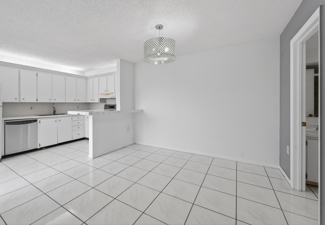 En Venta: $315,000 (2 camas, 2 baños, 1184 Pies cuadrados)