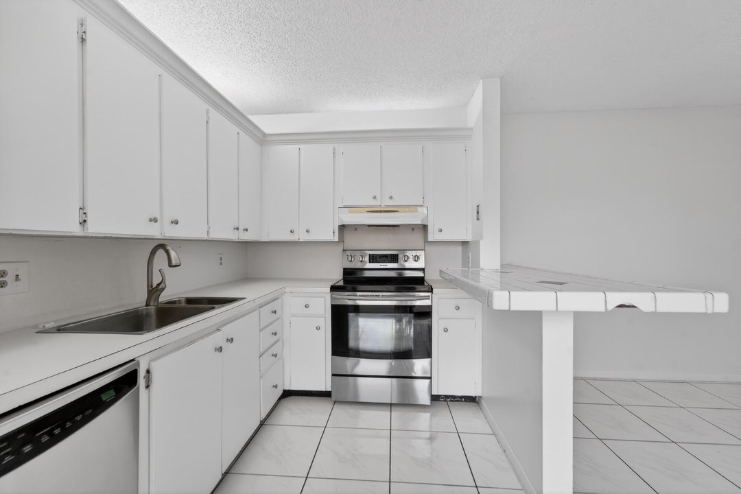 En Venta: $315,000 (2 camas, 2 baños, 1184 Pies cuadrados)