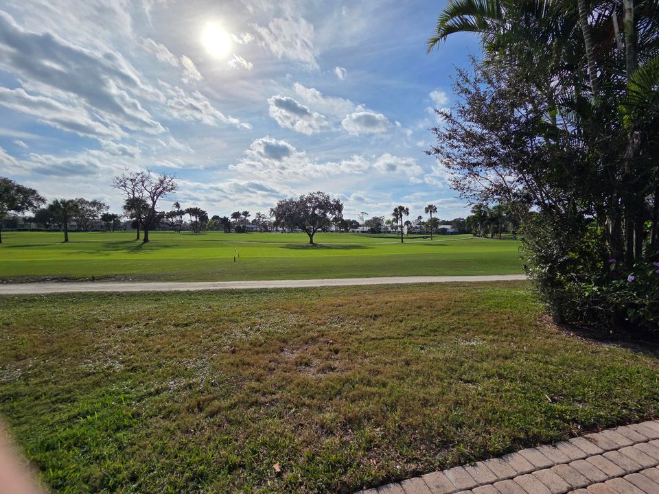 For Rent: $3,500 (2 beds, 2 baths, 1278 Square Feet)