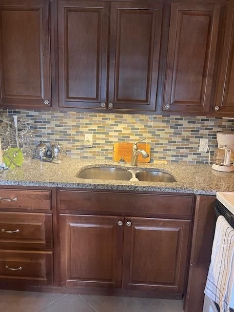 En Venta: $194,000 (2 camas, 1 baños, 651 Pies cuadrados)