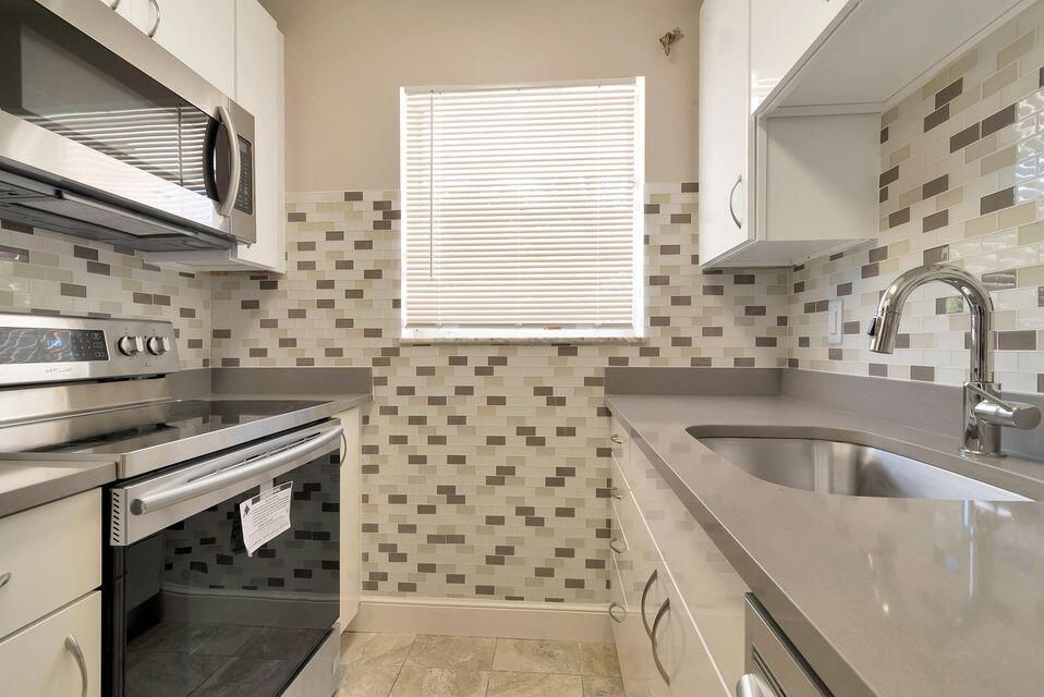 出租: $1,900 (1 贝兹, 1 浴室, 608 平方英尺)