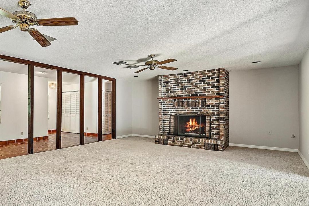 На продажу: $989,000 (4 спален, 3 ванн, 2405 Квадратных фут)