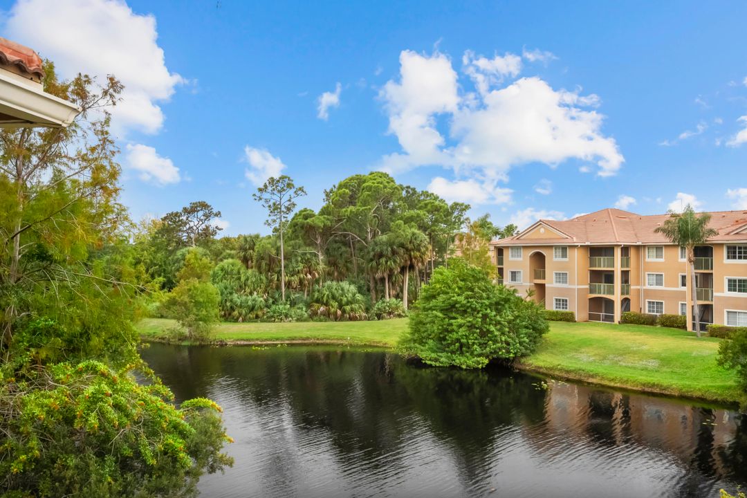 For Sale: $219,000 (1 beds, 1 baths, 781 Square Feet)