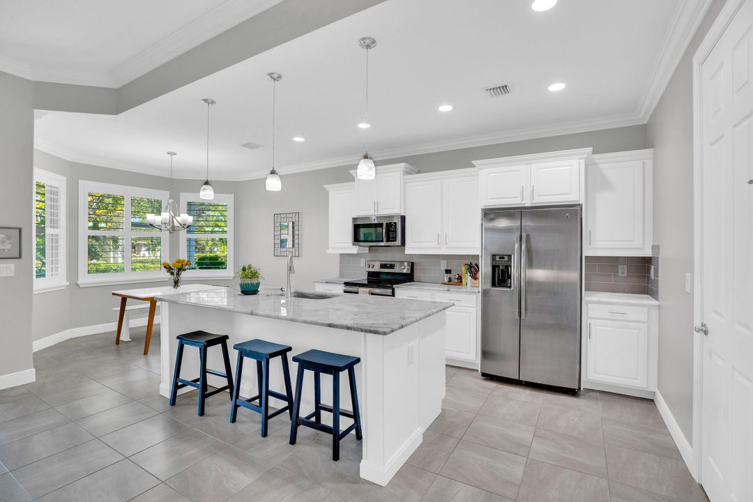 待售: $414,900 (3 贝兹, 2 浴室, 1703 平方英尺)