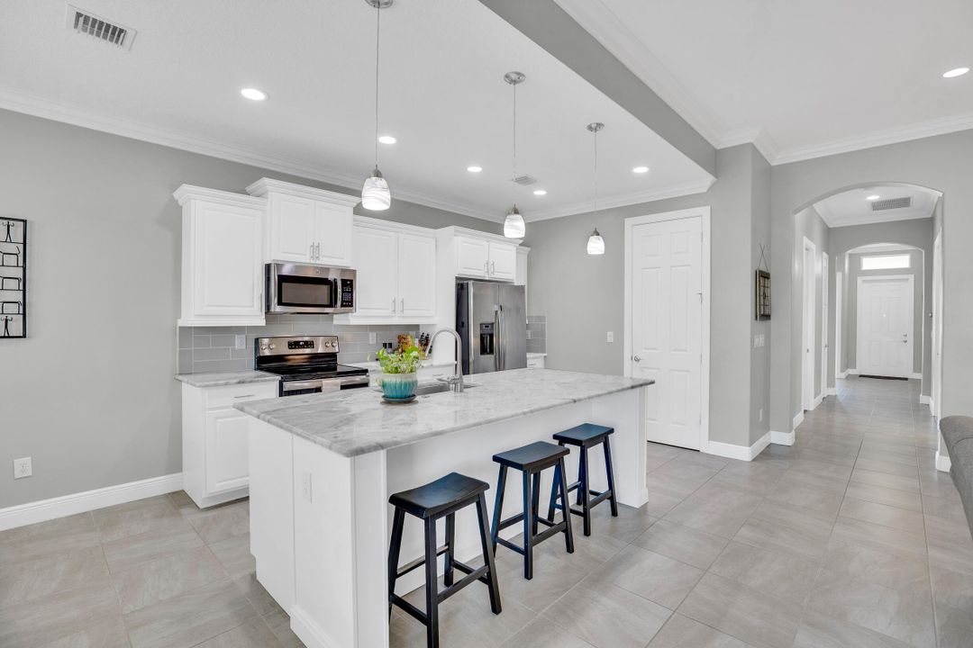 待售: $414,900 (3 贝兹, 2 浴室, 1703 平方英尺)