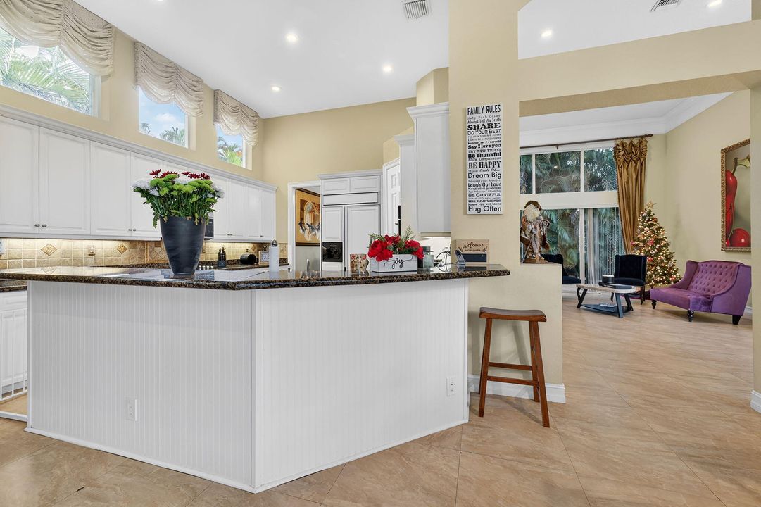 For Rent: $10,900 (5 beds, 4 baths, 3741 Square Feet)