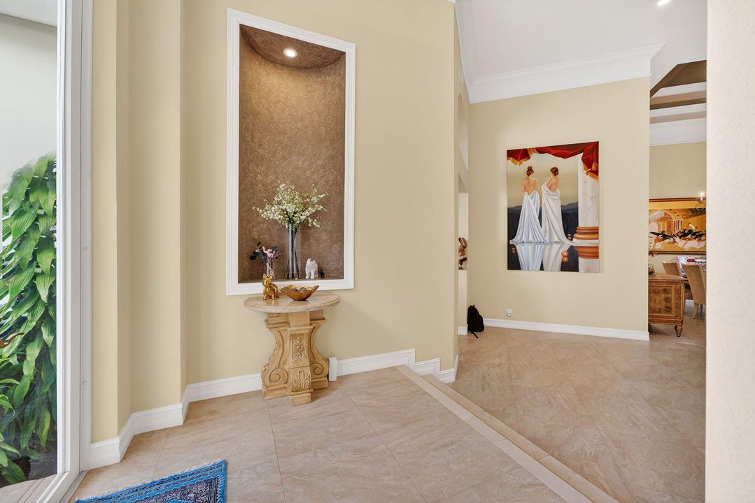 For Rent: $10,900 (5 beds, 4 baths, 3741 Square Feet)