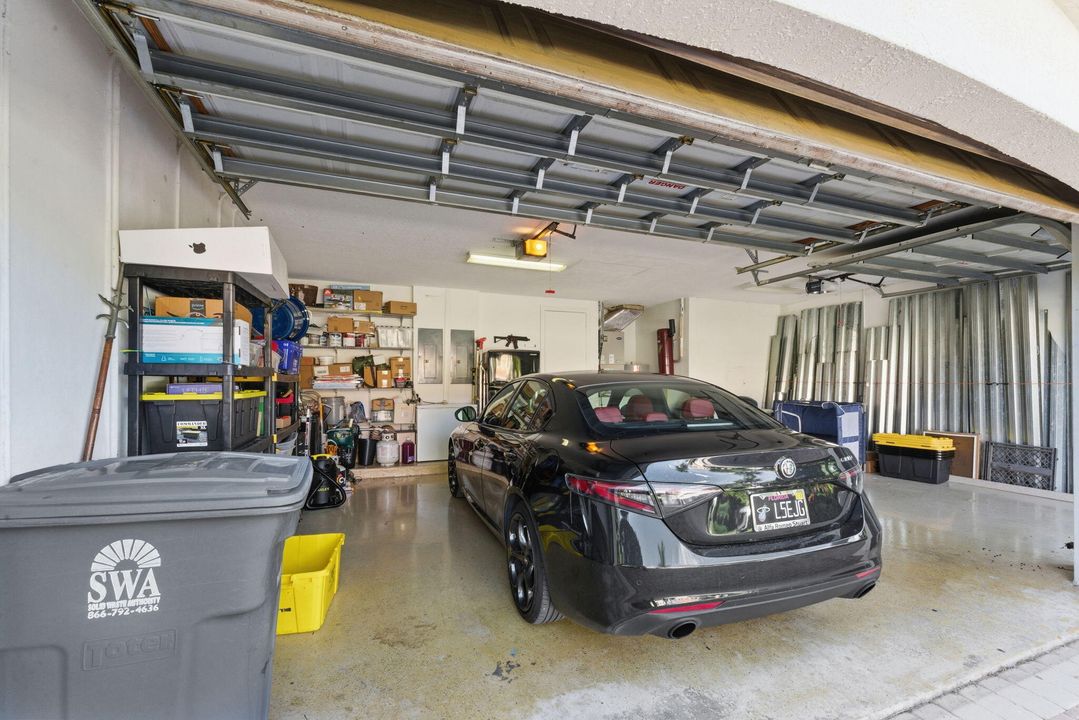 For Rent: $10,900 (5 beds, 4 baths, 3741 Square Feet)