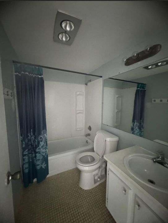 出租: $1,500 (1 贝兹, 1 浴室, 570 平方英尺)