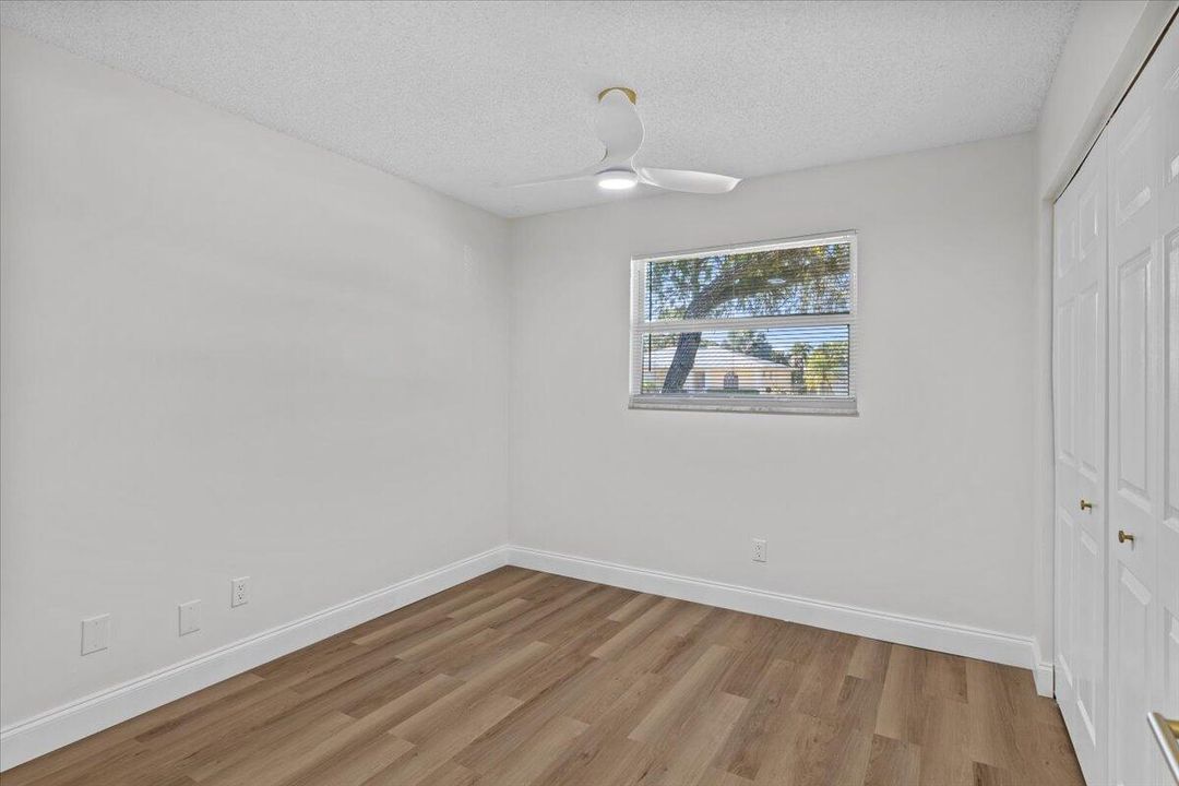 For Sale: $439,990 (3 beds, 2 baths, 1297 Square Feet)