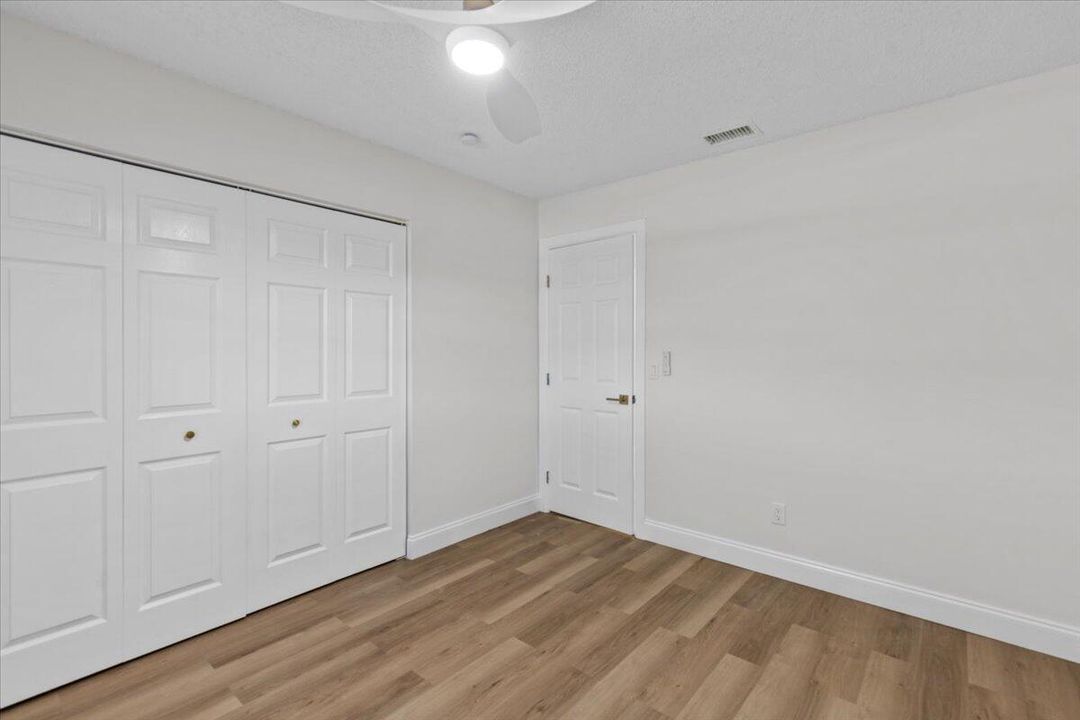 For Sale: $439,990 (3 beds, 2 baths, 1297 Square Feet)